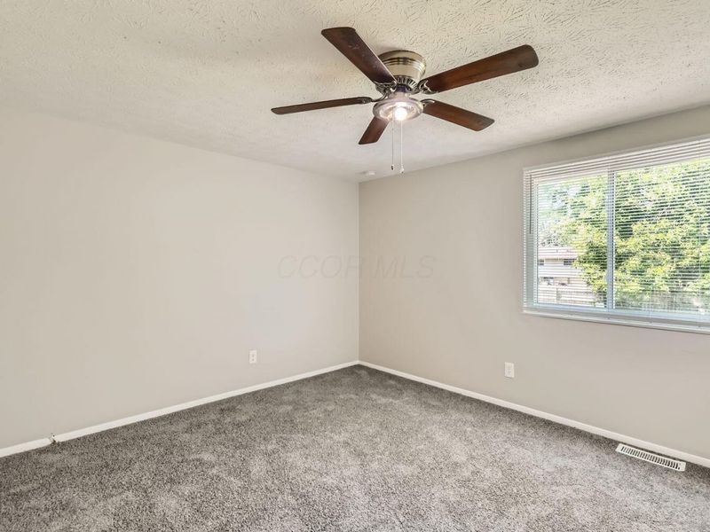 2275 Cardston Court, Columbus, OH 43232 Photo 5