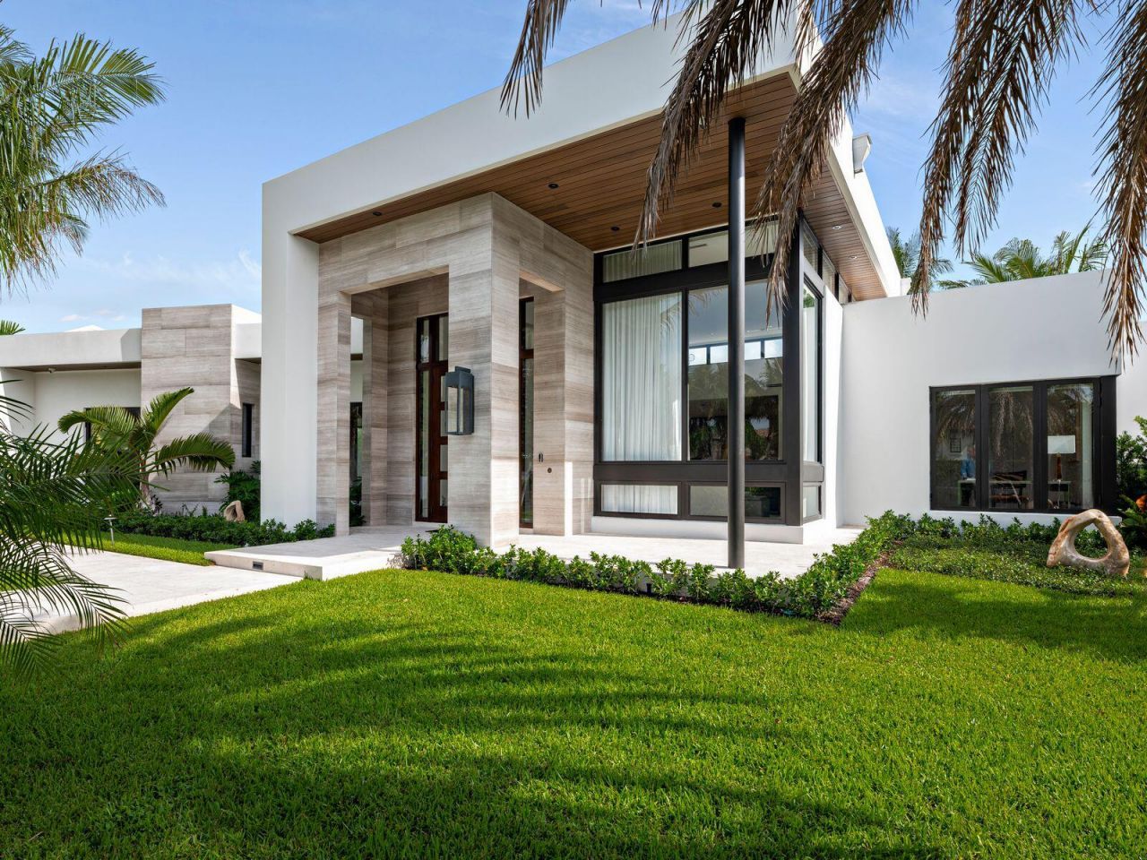 135 Churchill Road, West Palm Beach, FL 33405 Photo