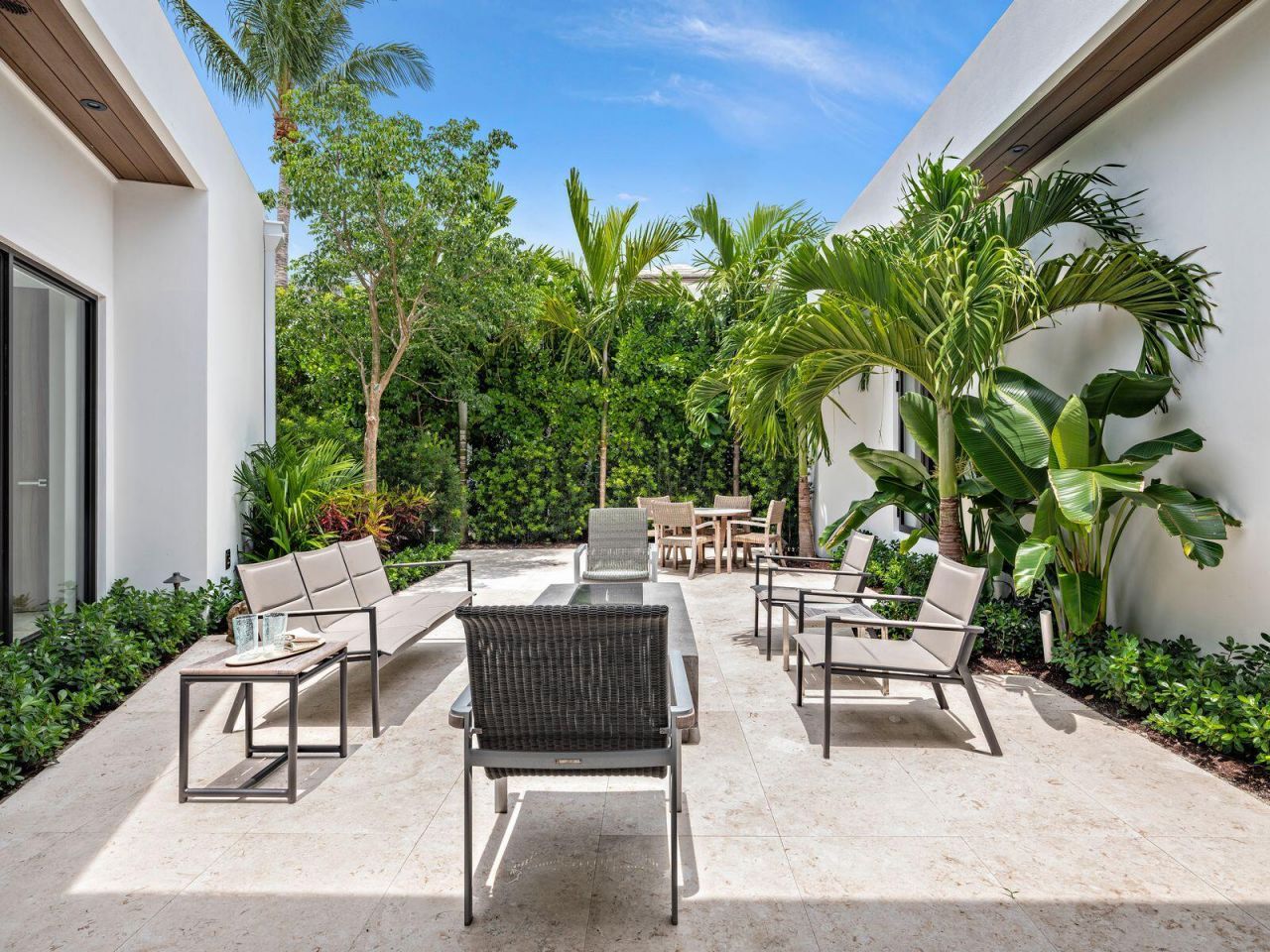 135 Churchill Road, West Palm Beach, FL 33405 Photo