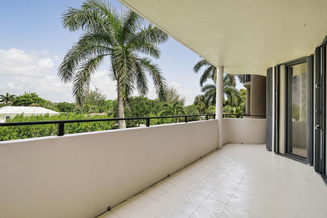 1401 S Ocean Boulevard, Unit 305, Boca Raton, FL 33432 Photo