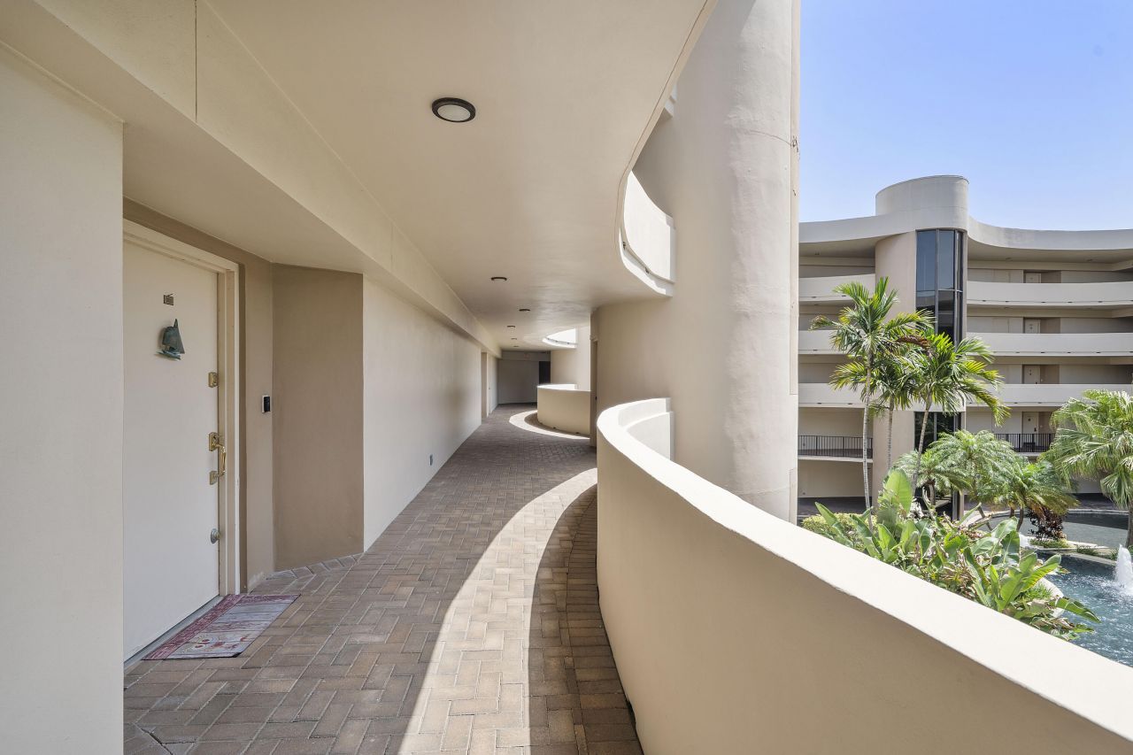 1401 S Ocean Boulevard, Unit 305, Boca Raton, FL 33432 Photo