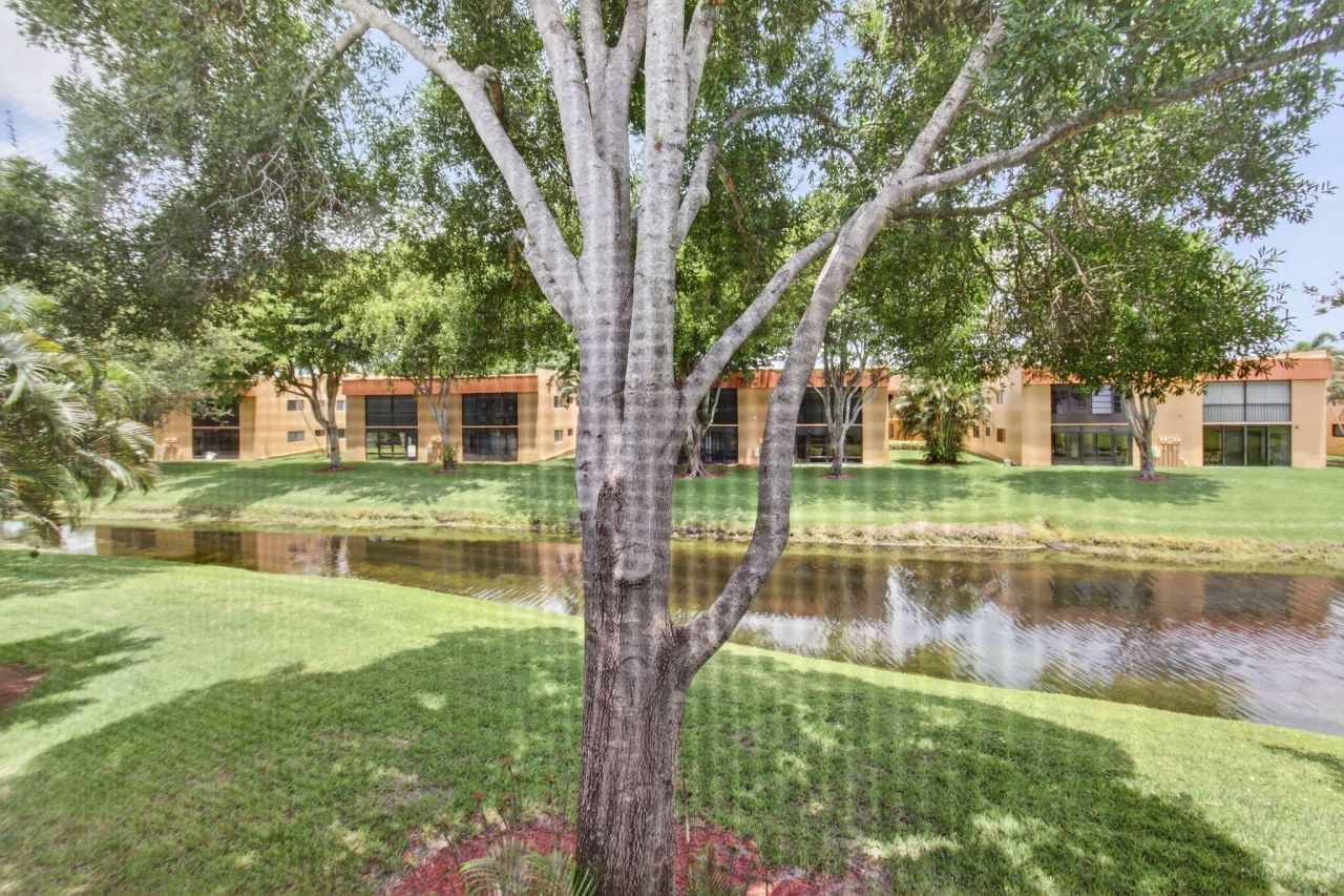 15450 Pembridge Avenue, Unit 189, Delray Beach, FL 33484 Photo