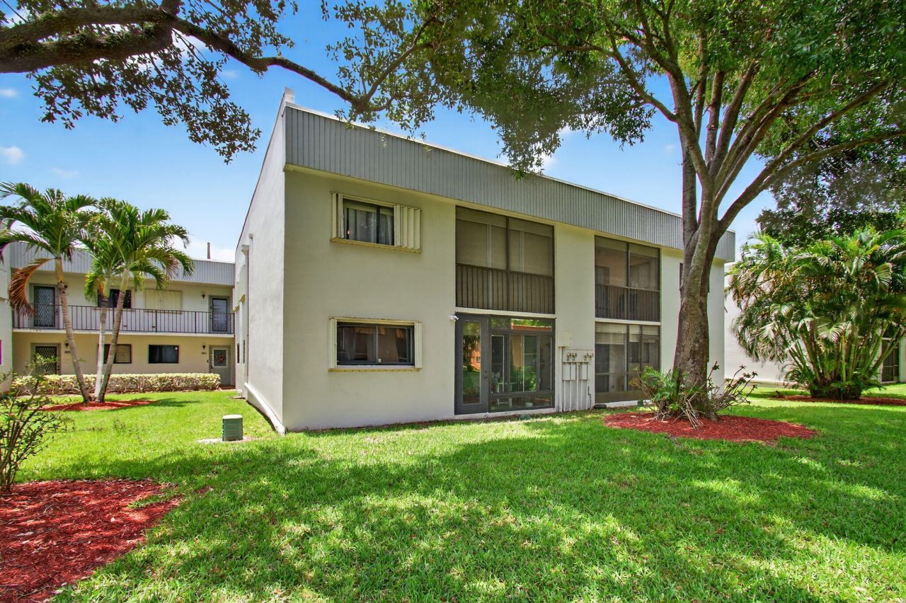 15450 Pembridge Avenue, Unit 189, Delray Beach, FL 33484 Photo