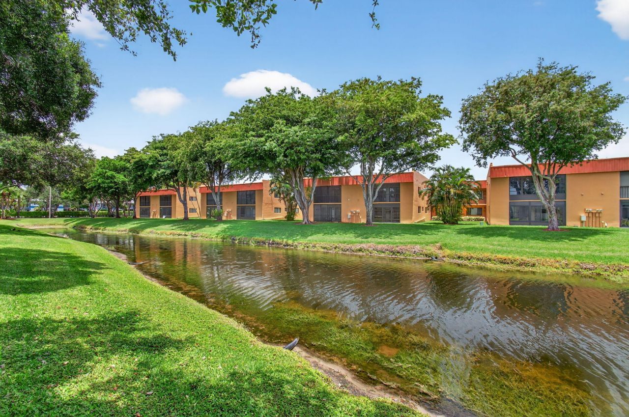 15450 Pembridge Avenue, Unit 189, Delray Beach, FL 33484 Photo