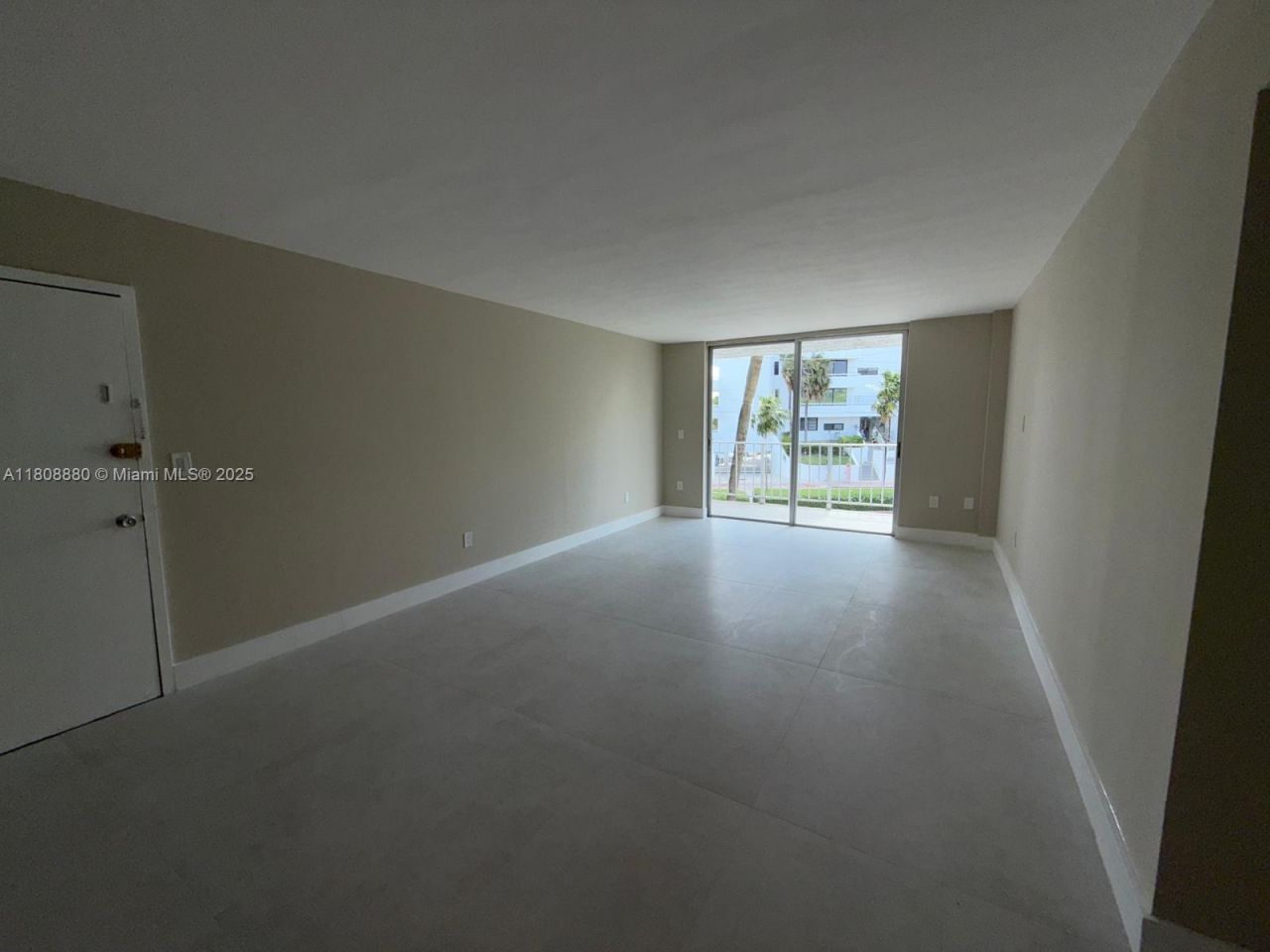 6801 Indian Creek Dr, Unit 207, Miami Beach, FL 33141 Photo