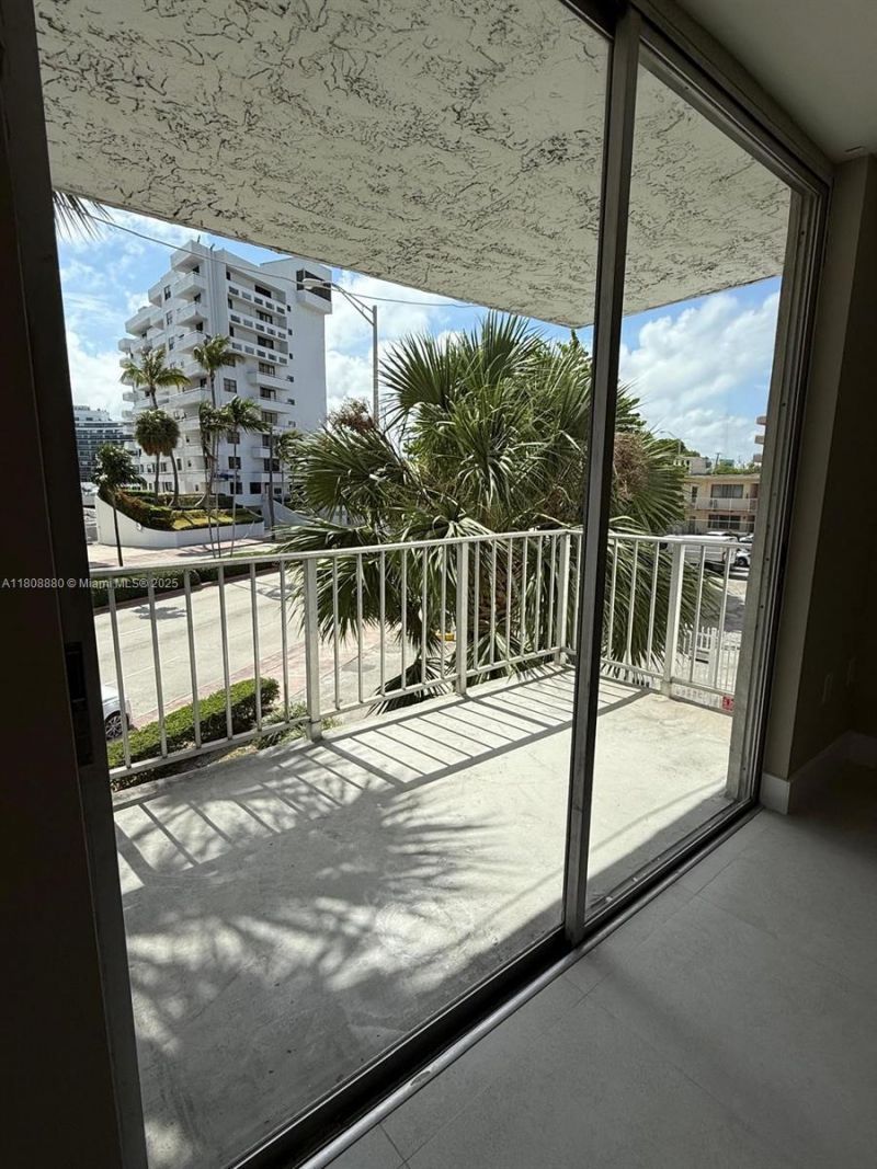 6801 Indian Creek Dr, Unit 207, Miami Beach, FL 33141 Photo