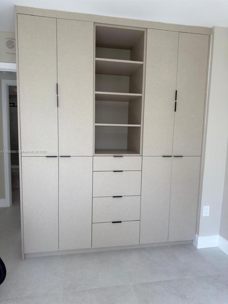 6801 Indian Creek Dr, Unit 207, Miami Beach, FL 33141 Photo