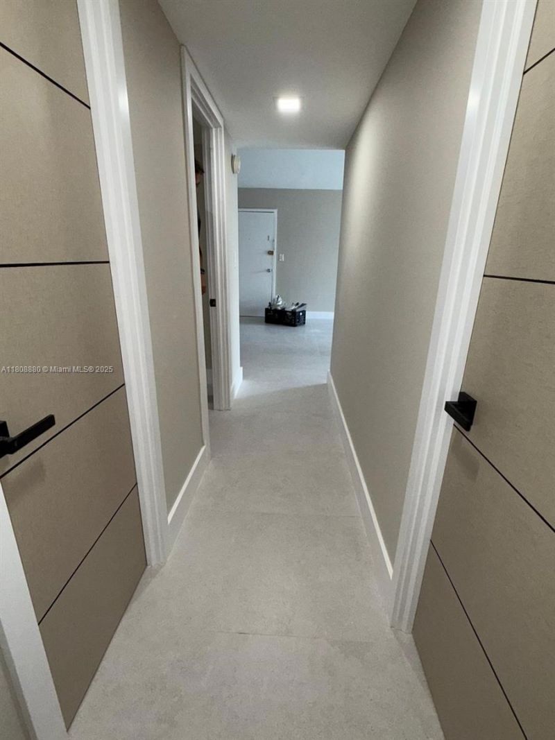 6801 Indian Creek Dr, Unit 207, Miami Beach, FL 33141 Photo