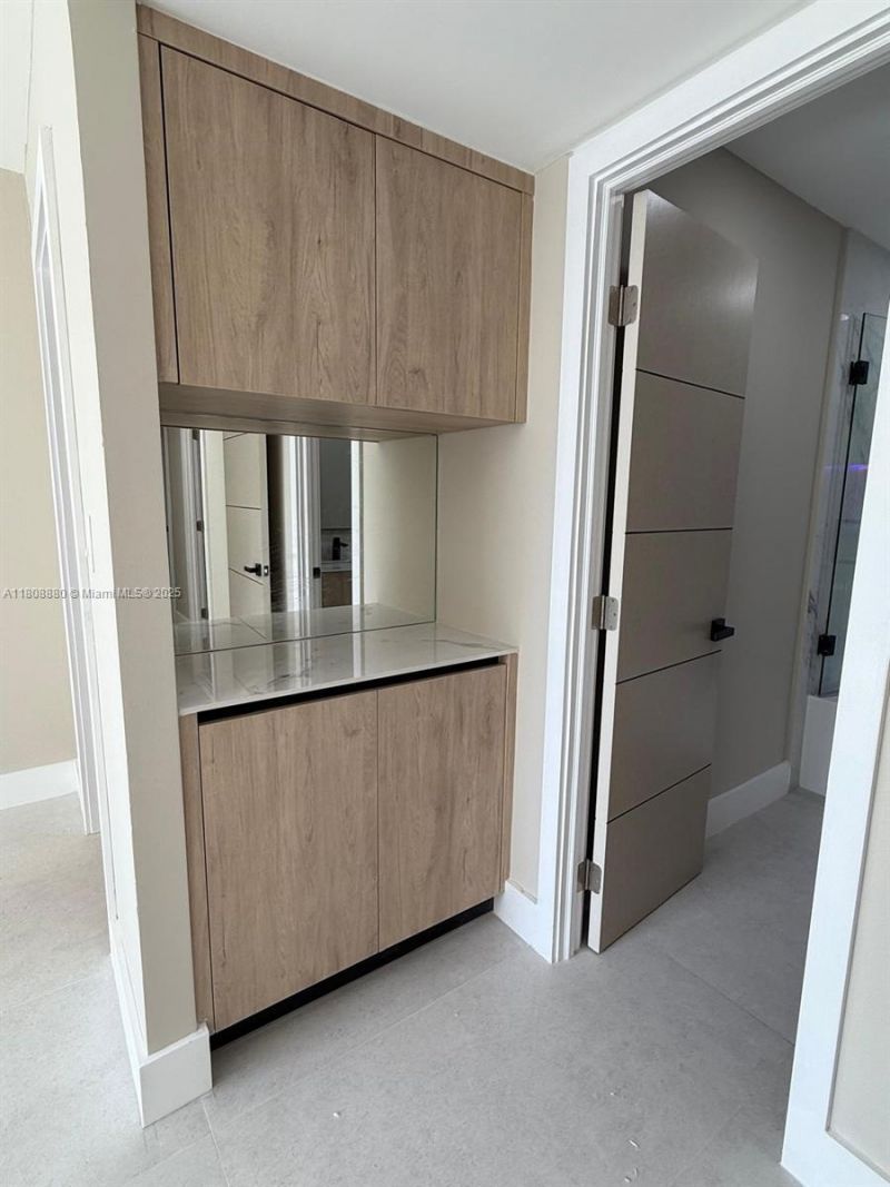 6801 Indian Creek Dr, Unit 207, Miami Beach, FL 33141 Photo