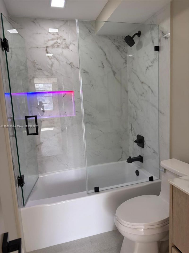 6801 Indian Creek Dr, Unit 207, Miami Beach, FL 33141 Photo