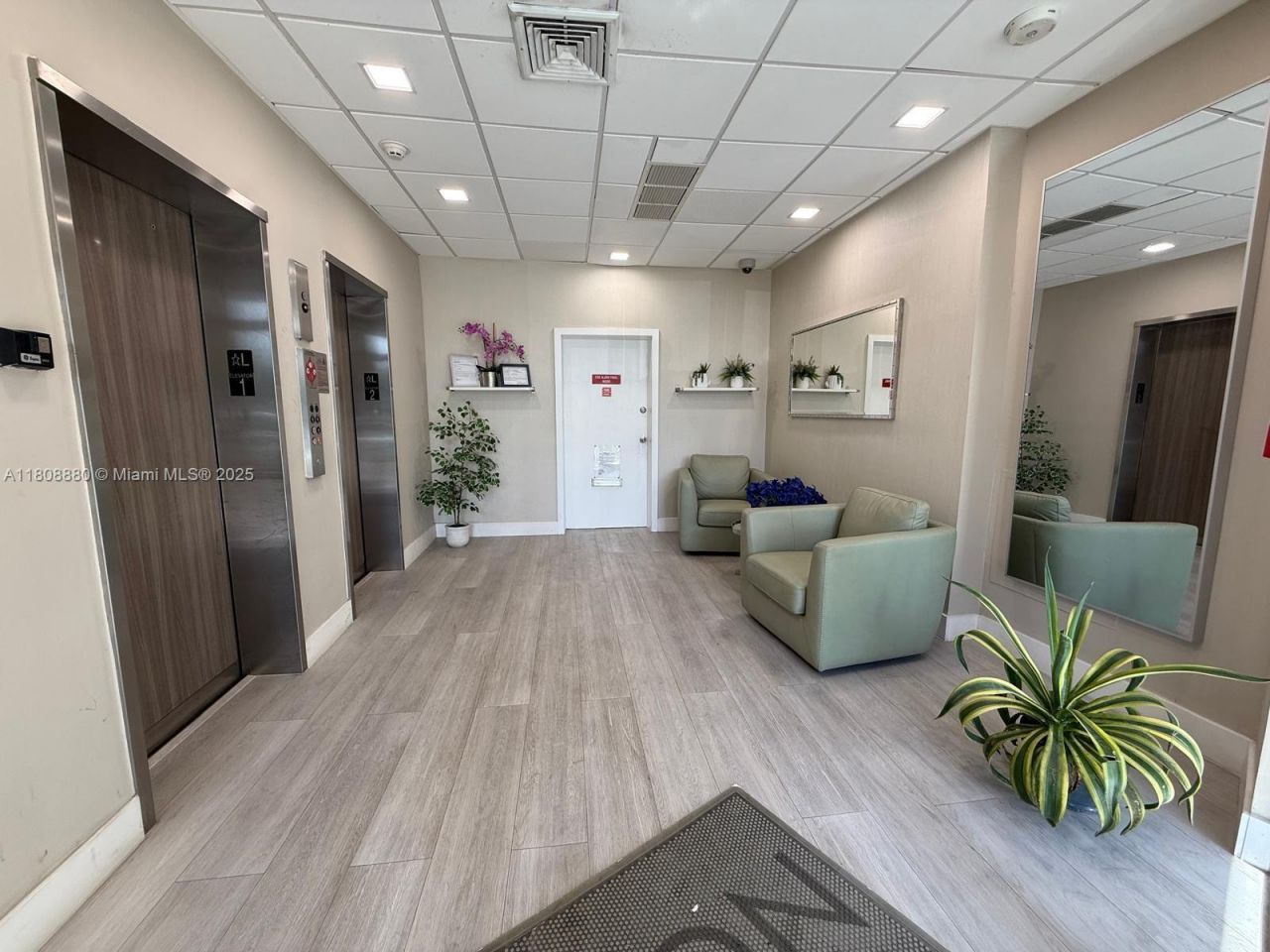 6801 Indian Creek Dr, Unit 207, Miami Beach, FL 33141 Photo