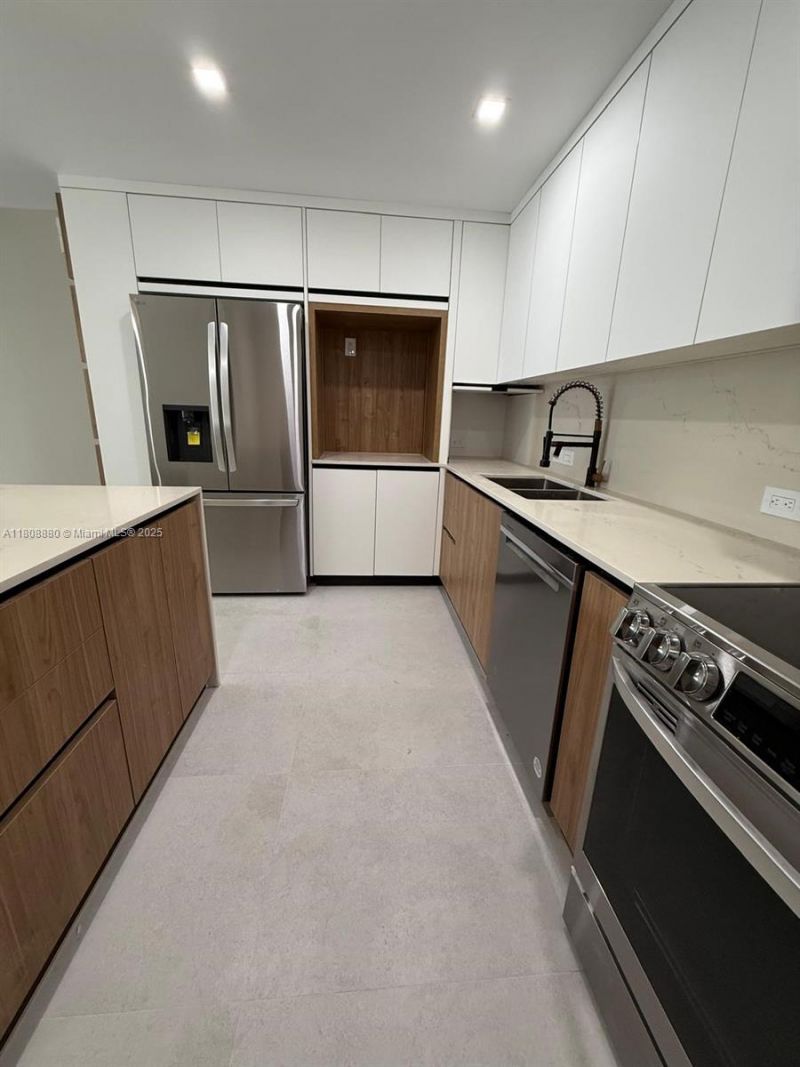 6801 Indian Creek Dr, Unit 207, Miami Beach, FL 33141 Photo