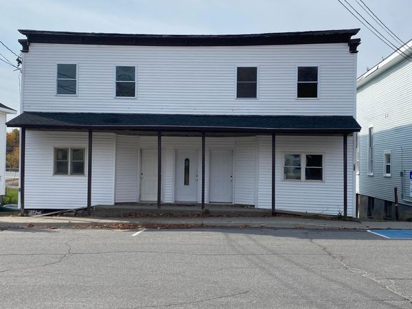 6 Main Street, Howland, ME 04448