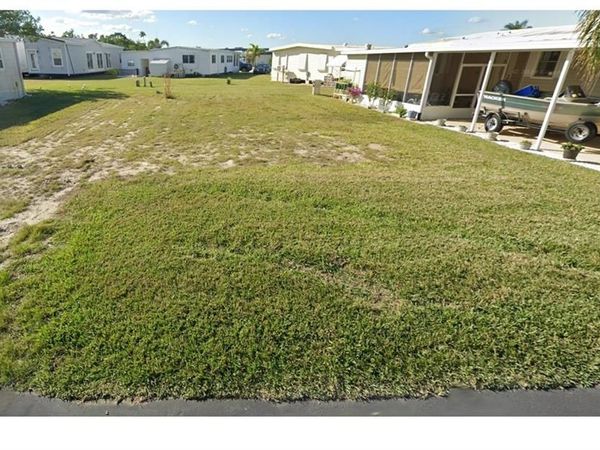 357 Shoreland DR, FORT MYERS, FL 33905