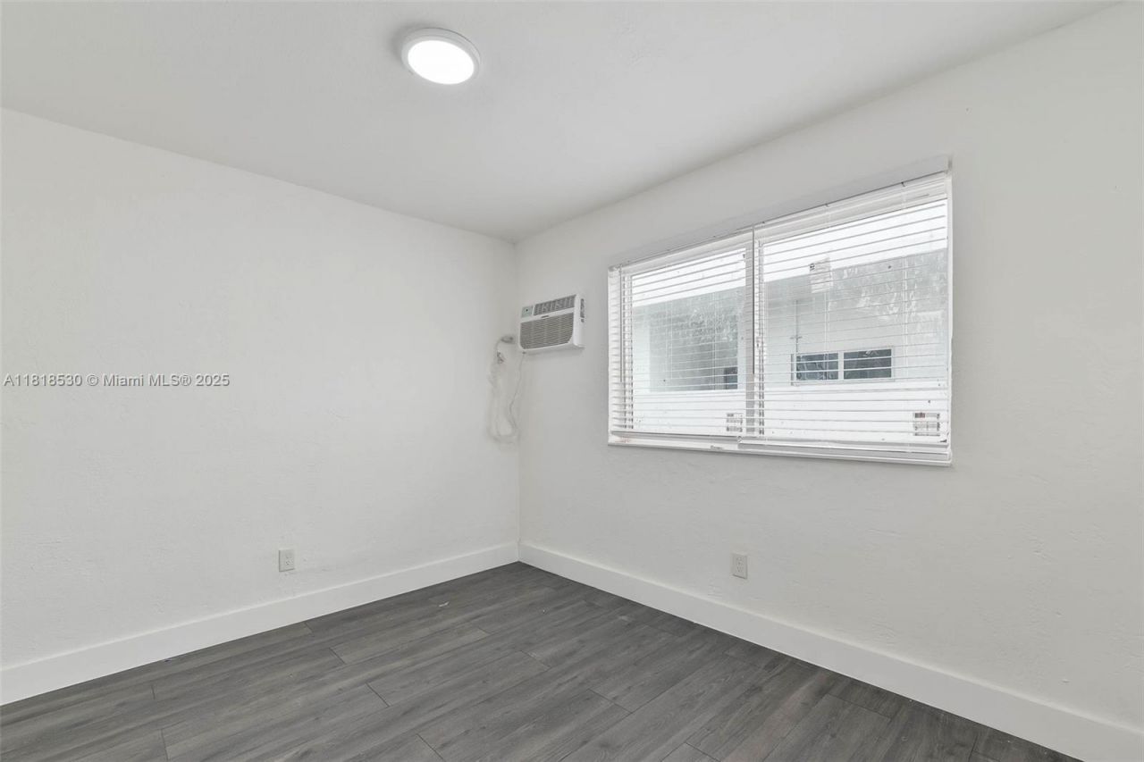 212 NW 15th St, Miami, FL 33136 Photo