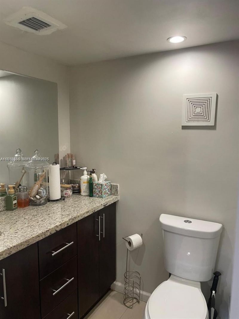 8409 N Missionwood Cir, Unit D-30, Miramar, FL 33025 Photo