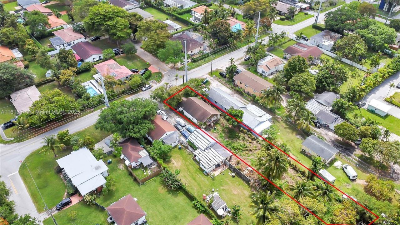 8980 NW 5th Ave, El Portal, FL 33150 Photo