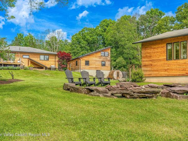 10 Harry Wells Road, Saugerties, NY 12477