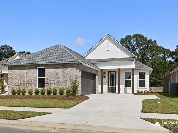 6905 Garden Hill Dr, Baton Rouge, LA 70817