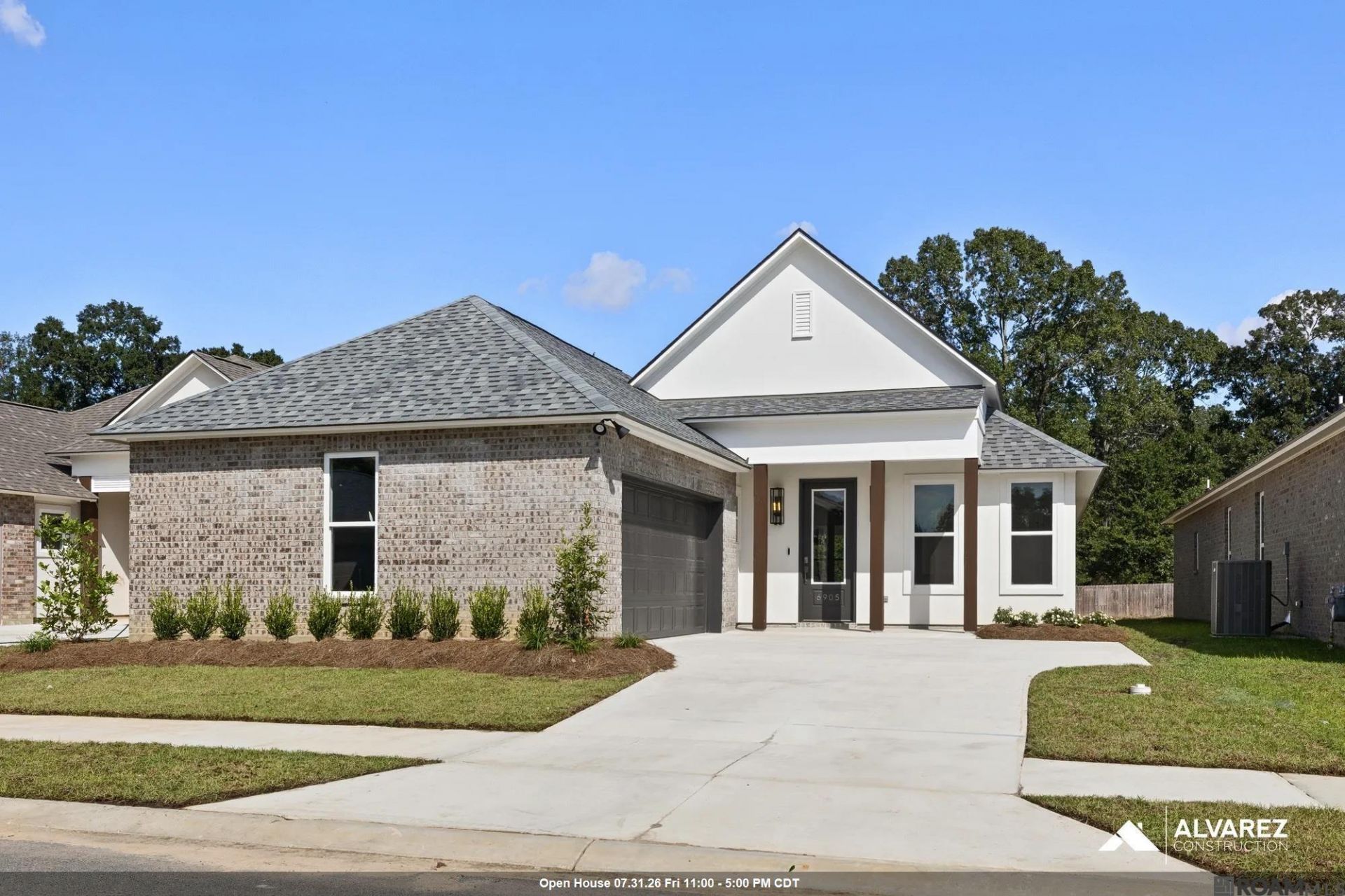 6905 Garden Hill Dr, Baton Rouge, LA 70817 Main Photo