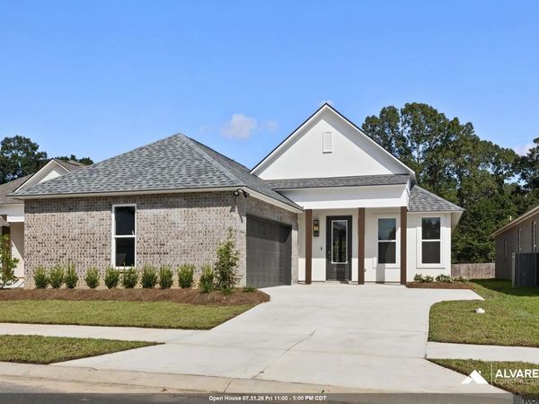 6905 Garden Hill Dr, Baton Rouge, LA 70817