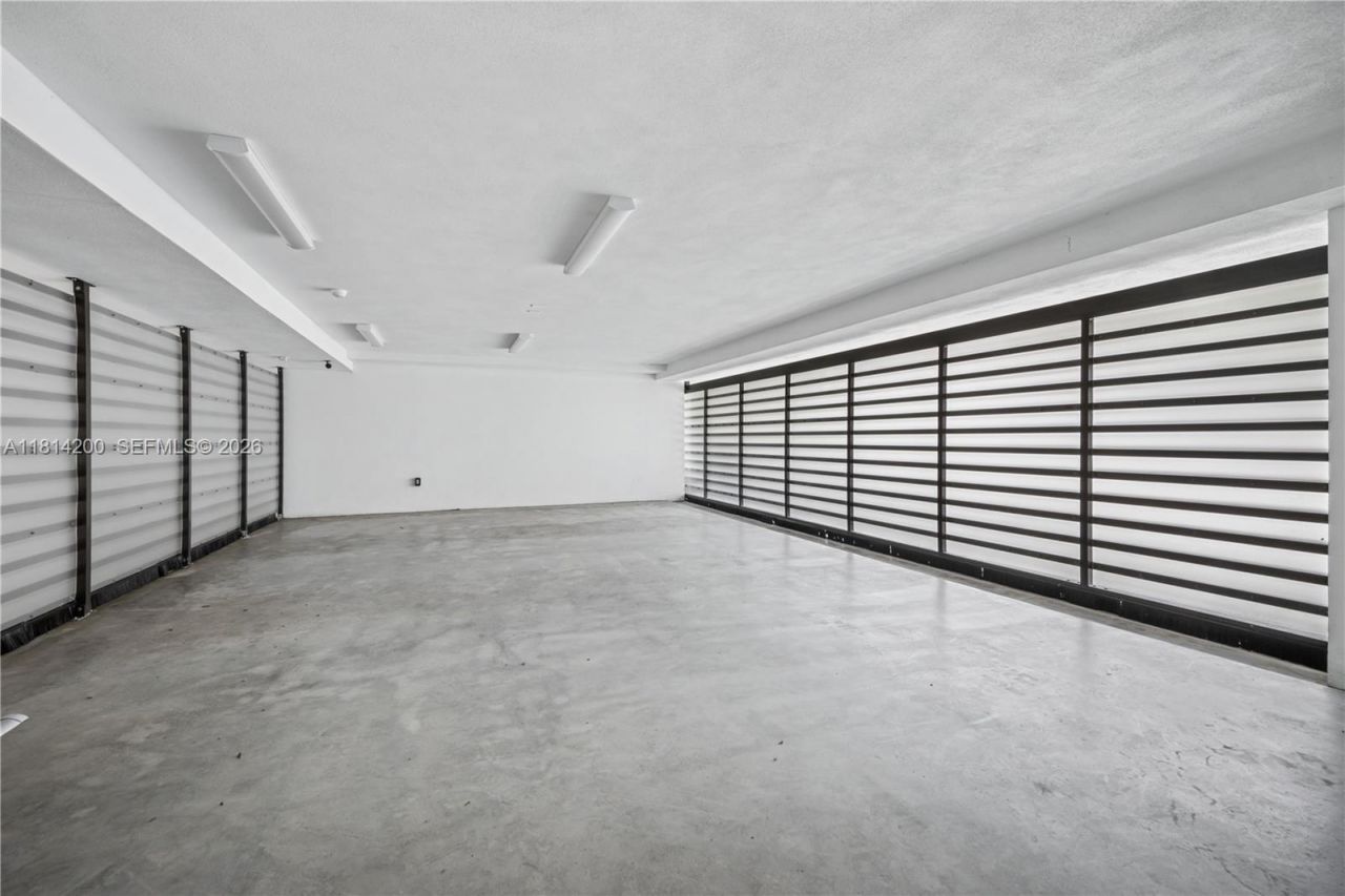 420 N Hibiscus Dr, Miami Beach, FL 33139 Photo