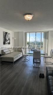 2000 NE 135th St, Unit 509, North Miami, FL 33181 Photo