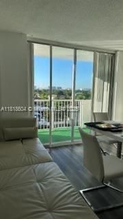 2000 NE 135th St, Unit 509, North Miami, FL 33181 Photo