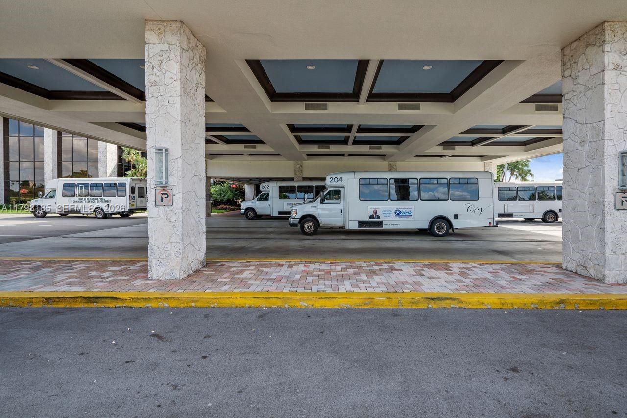 1401 SW 128th Ter, Unit 305H, Pembroke Pines, FL 33027 Photo