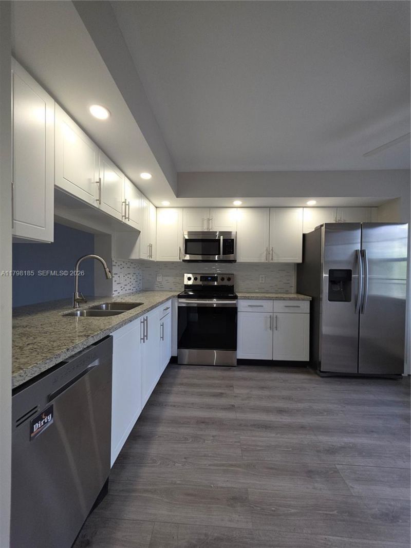 1401 SW 128th Ter, Unit 305H, Pembroke Pines, FL 33027 Photo