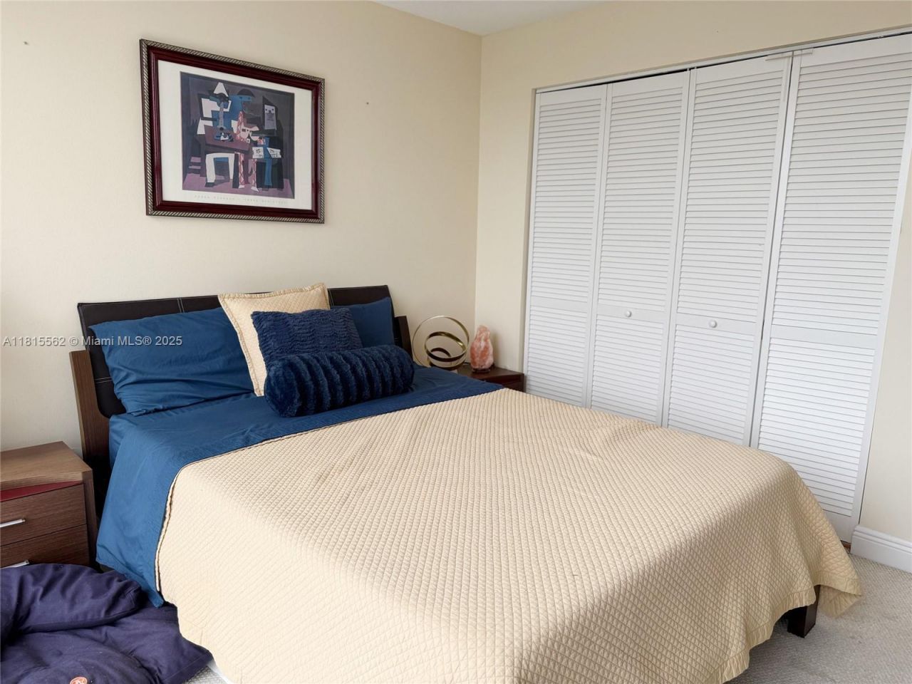 800 Parkview Dr, Unit 820, Hallandale Beach, FL 33009 Photo