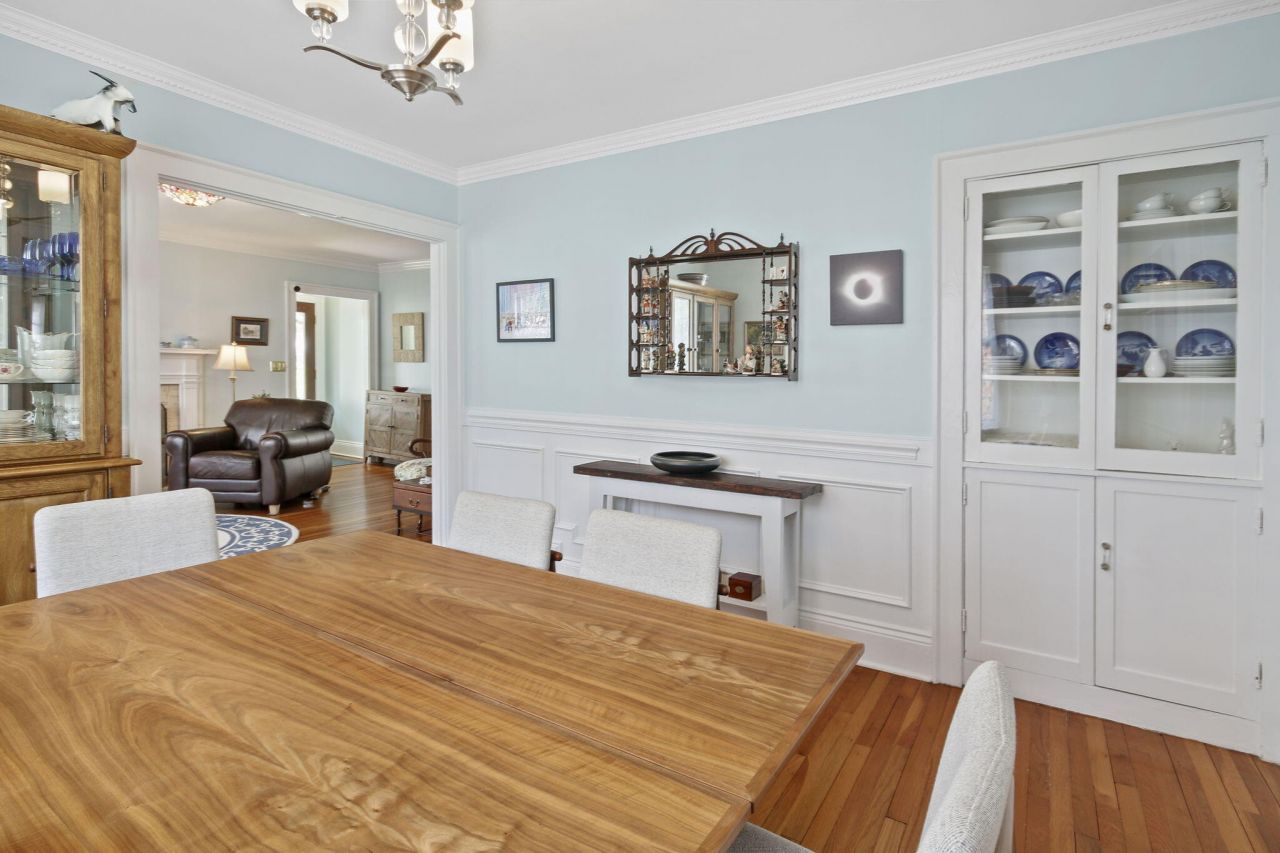 104 East Bay Street Photo 16