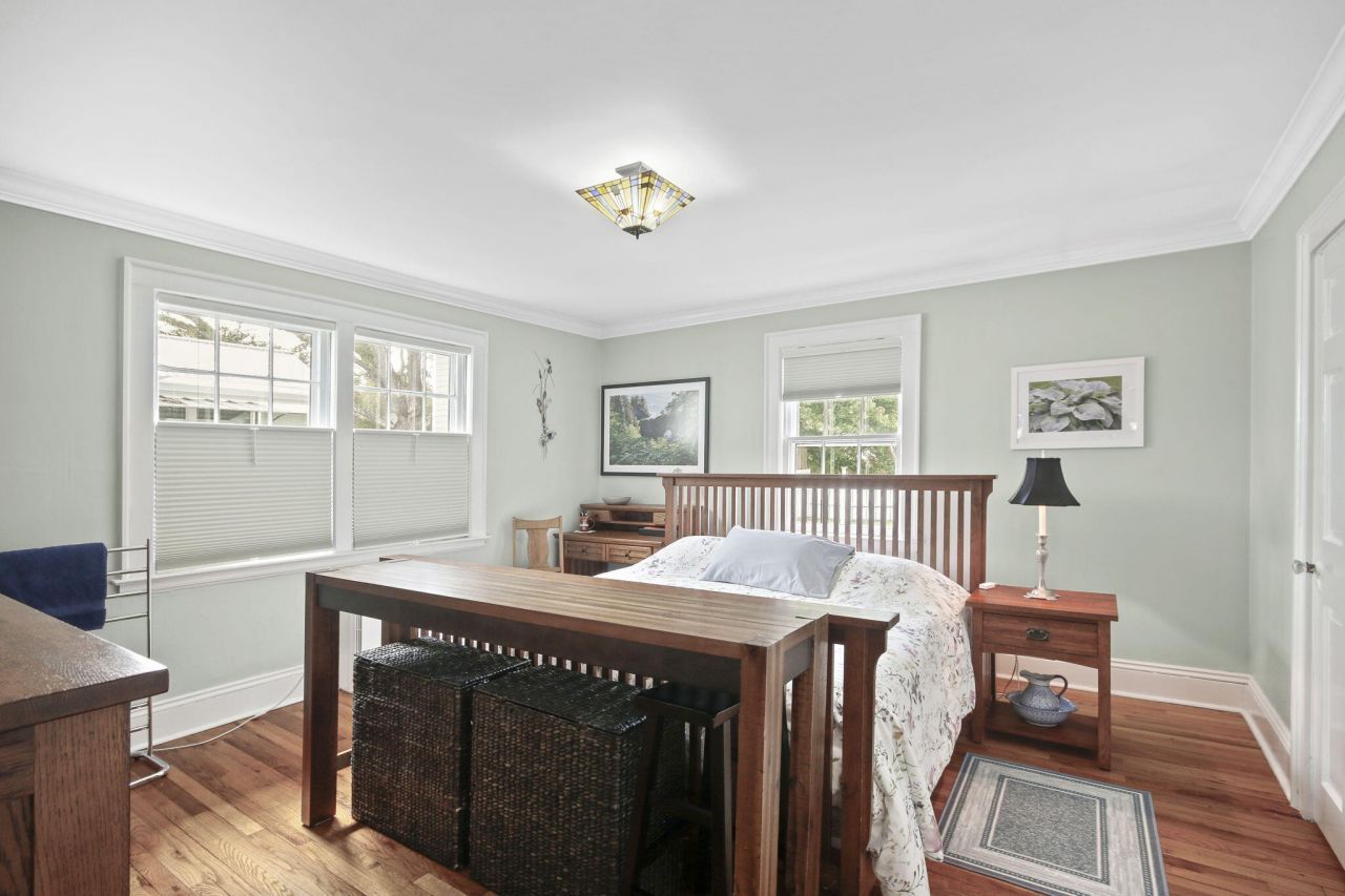 104 East Bay Street Photo 27