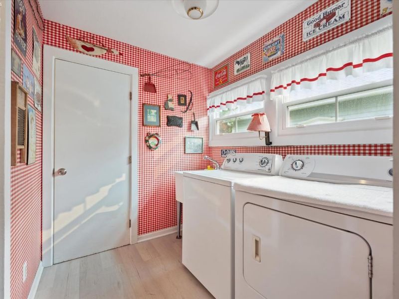 569 Victory Lane, Put in Bay, OH 43456 Photo 18