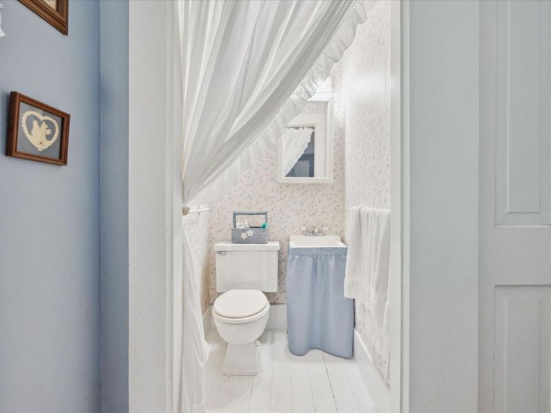 569 Victory Lane, Put in Bay, OH 43456 Photo 24