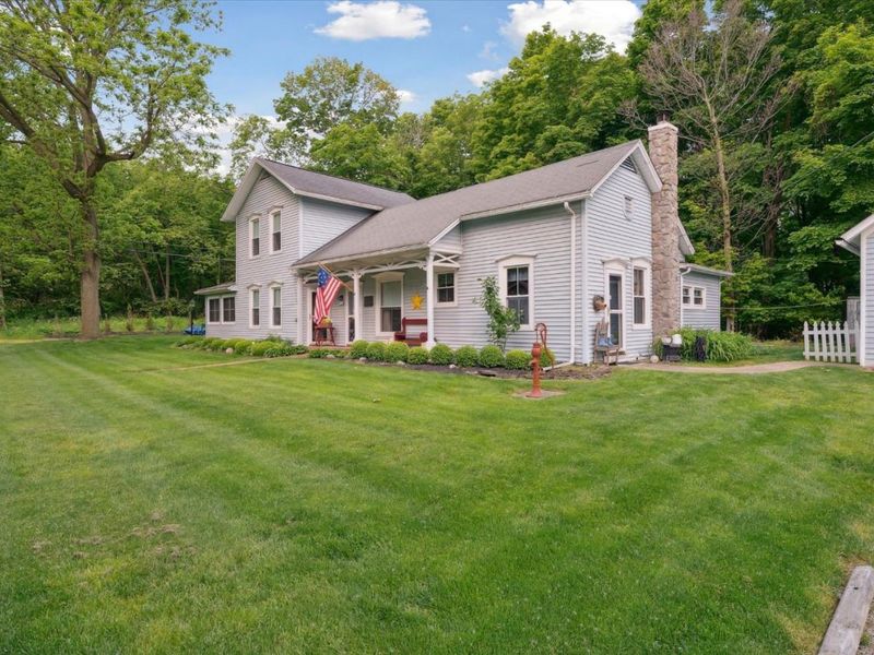 569 Victory Lane, Put in Bay, OH 43456 Photo 3