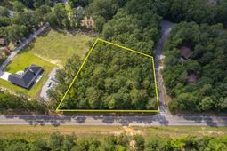 0 Breezewood Court photo 4