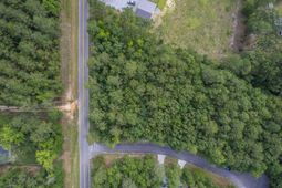 0 Breezewood Court photo 4