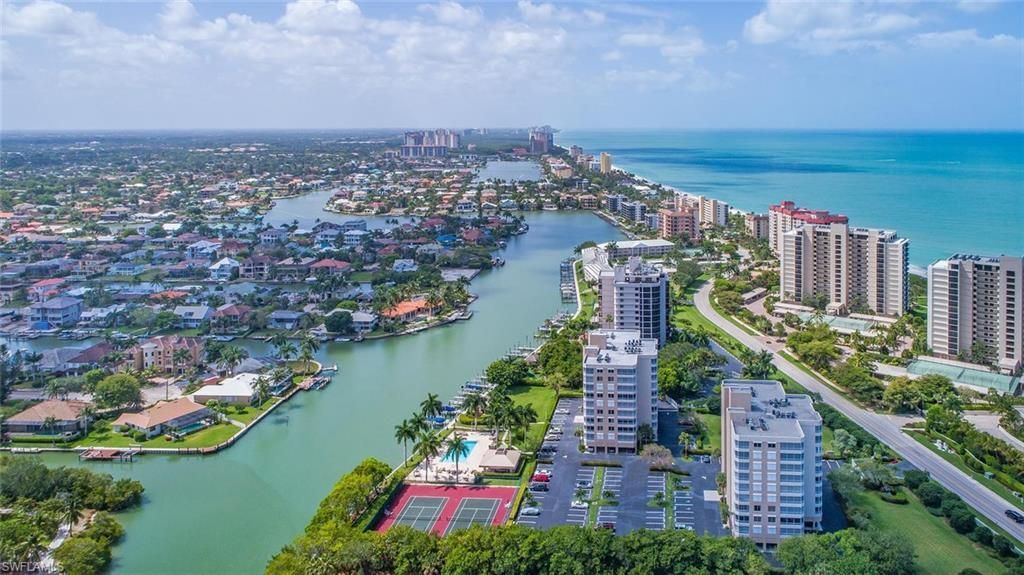 10562 Gulf Shore Dr, Unit 202, Naples, FL 34108 Photo