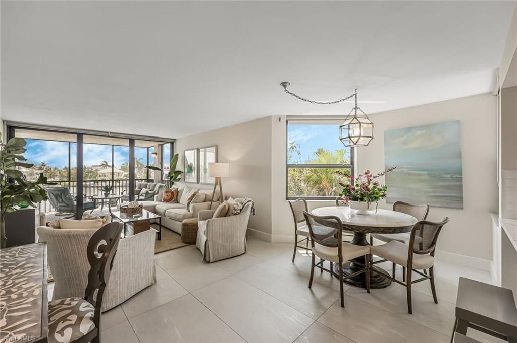 10562 Gulf Shore Dr, Unit 202, Naples, FL 34108 Photo