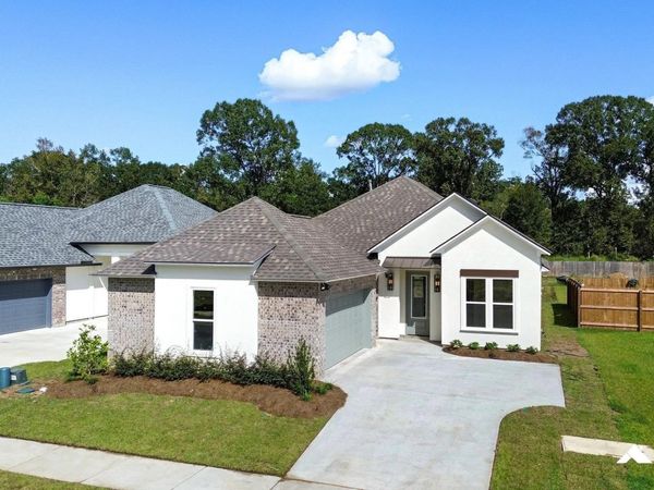 6923 Garden Hill Dr, Baton Rouge, LA 70817