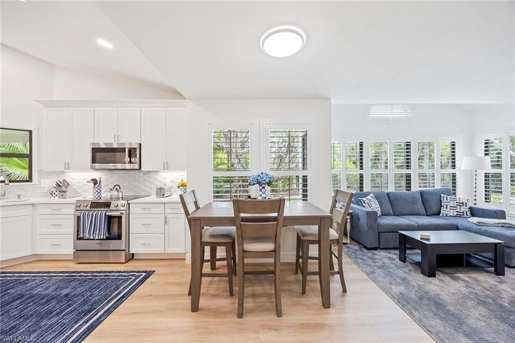 571 Park Shore Dr, Unit G6, Naples, FL 34103 Photo