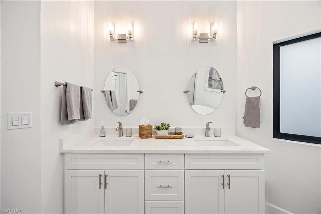 571 Park Shore Dr, Unit G6, Naples, FL 34103 Photo