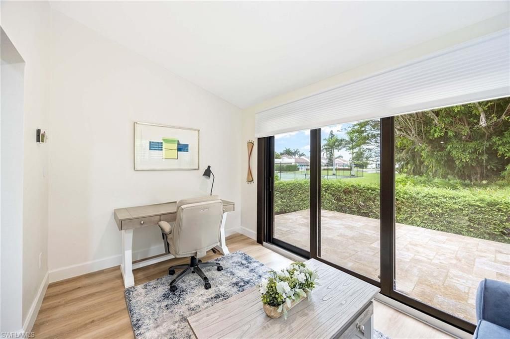 571 Park Shore Dr, Unit G6, Naples, FL 34103 Photo
