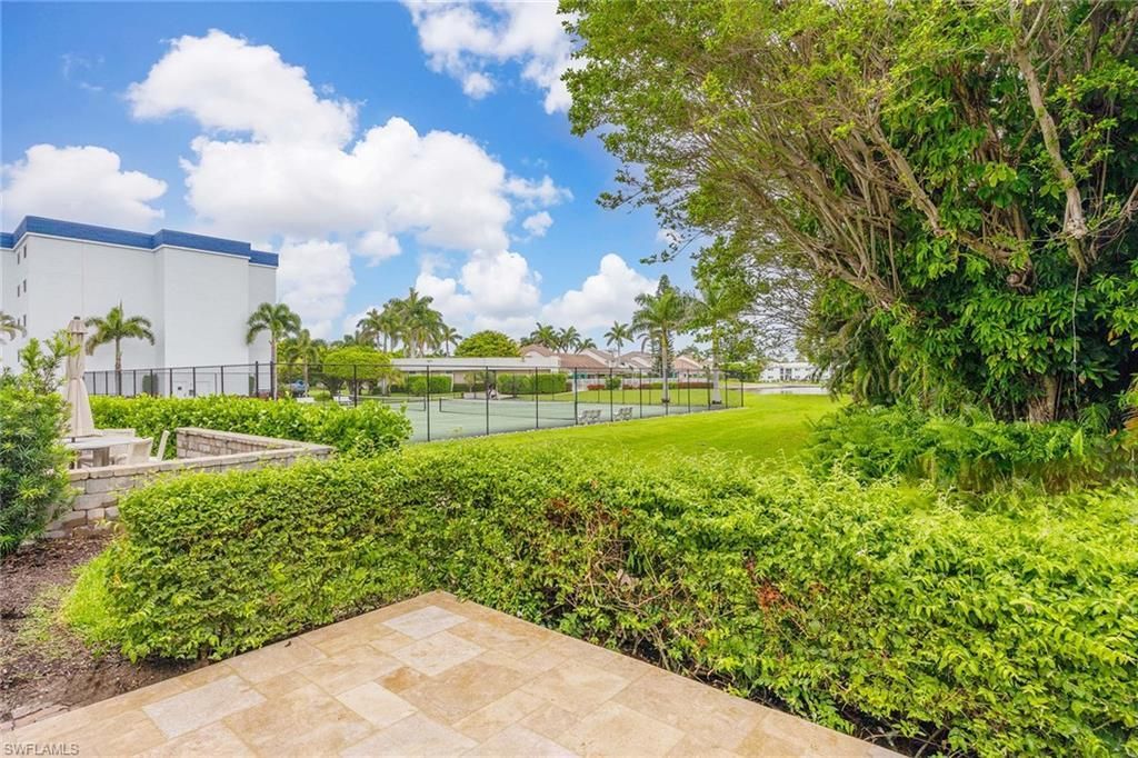 571 Park Shore Dr, Unit G6, Naples, FL 34103 Photo