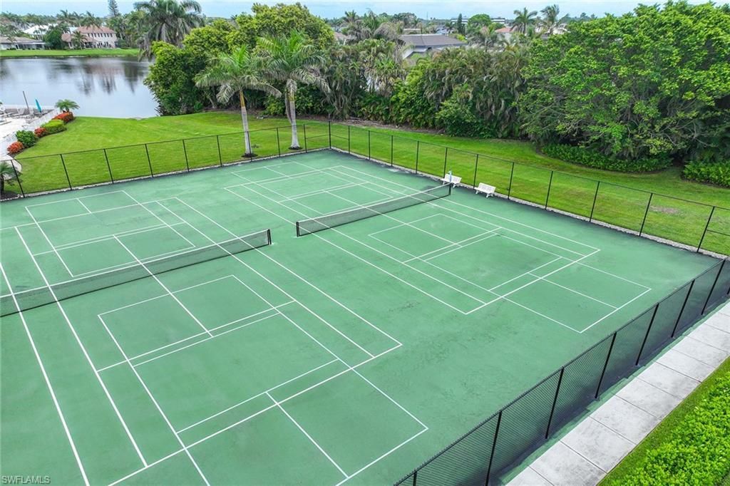 571 Park Shore Dr, Unit G6, Naples, FL 34103 Photo