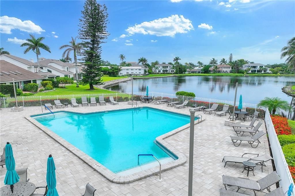 571 Park Shore Dr, Unit G6, Naples, FL 34103 Photo