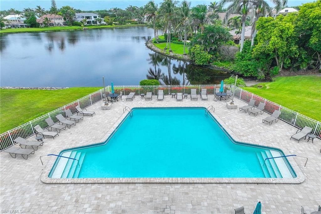 571 Park Shore Dr, Unit G6, Naples, FL 34103 Photo