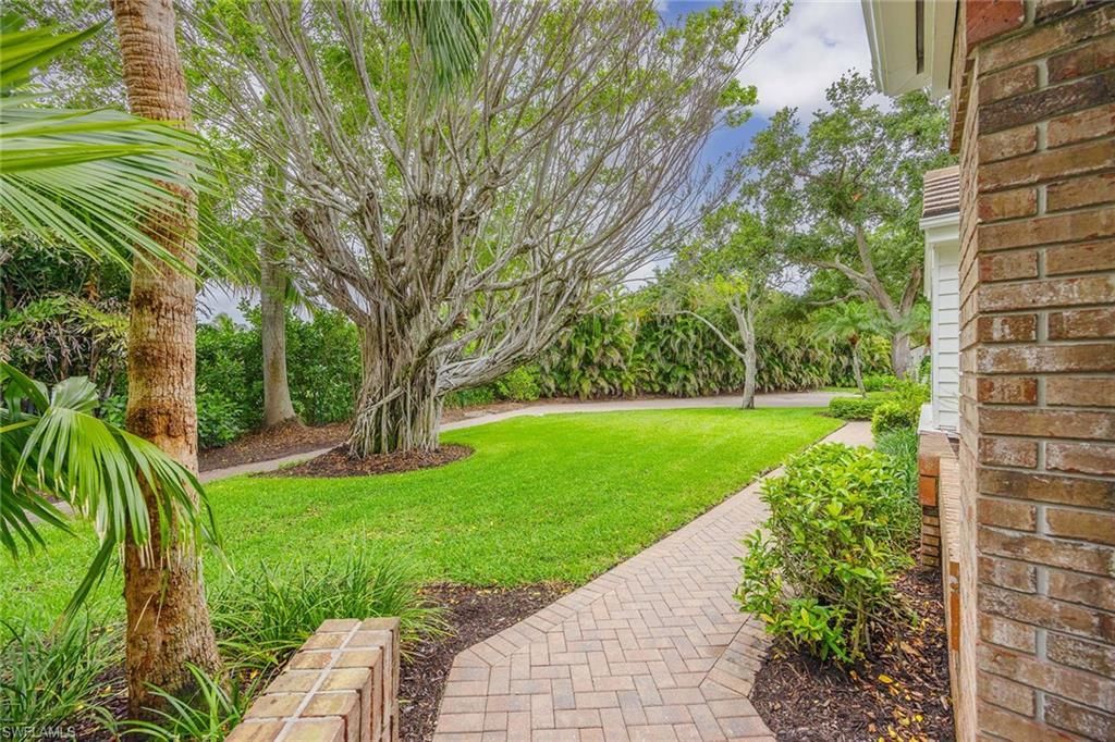 571 Park Shore Dr, Unit G6, Naples, FL 34103 Photo