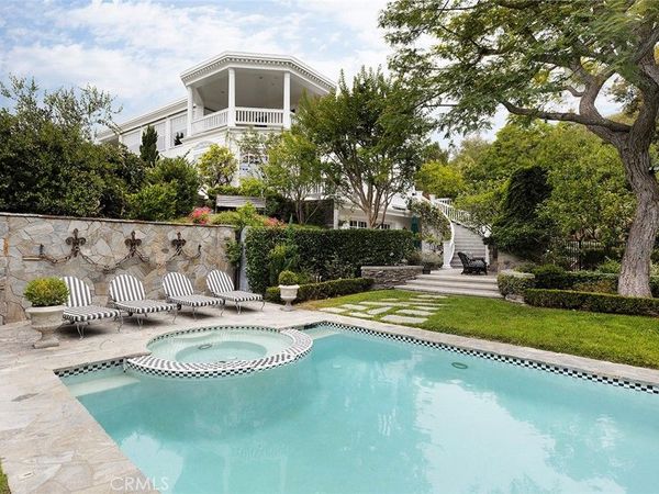 1 San Mateo Way, Corona Del Mar, CA 92625